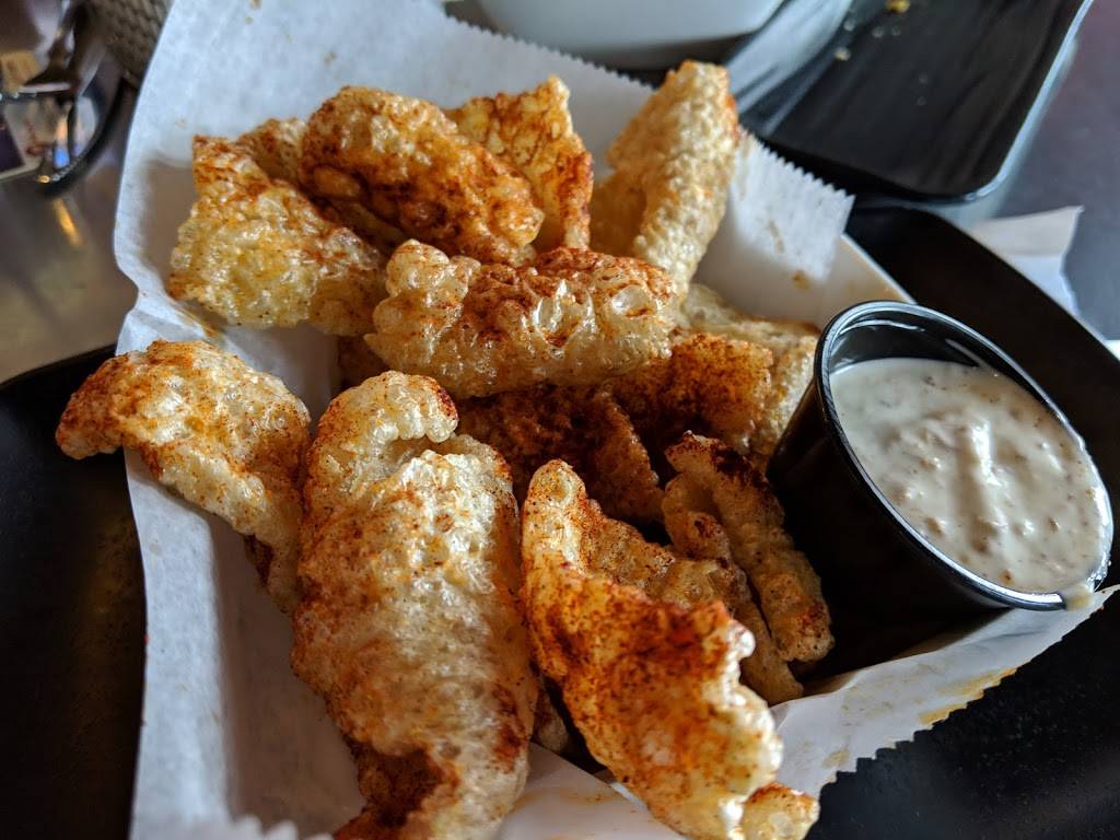 Two Bucks | restaurant | 36931 Detroit Rd, Avon, OH 44011, USA | 4409378647 OR +1 440-937-8647