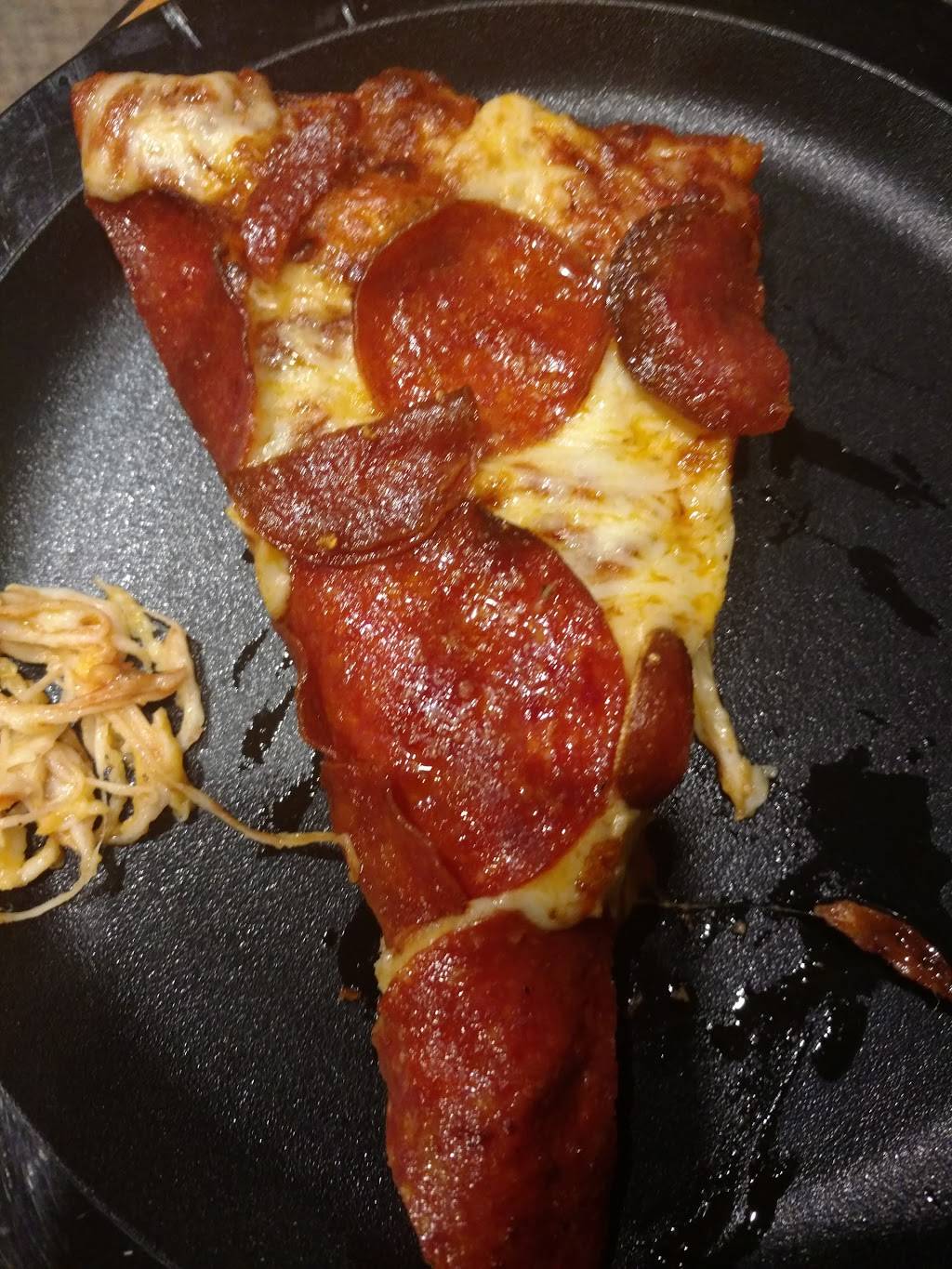 Round Table Pizza | meal delivery | 1409 Fitzgerald Dr, Pinole, CA 94564, USA | 5102225555 OR +1 510-222-5555