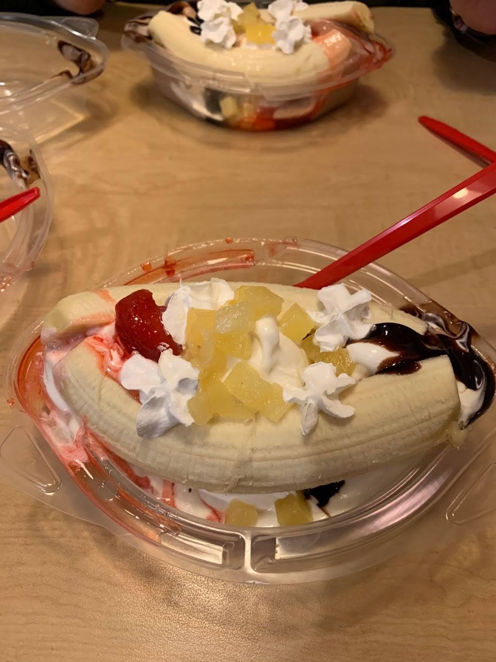 Dairy Queen Grill & Chill | restaurant | 10004 NE 137th St, Kirkland, WA 98034, USA | 4258206805 OR +1 425-820-6805