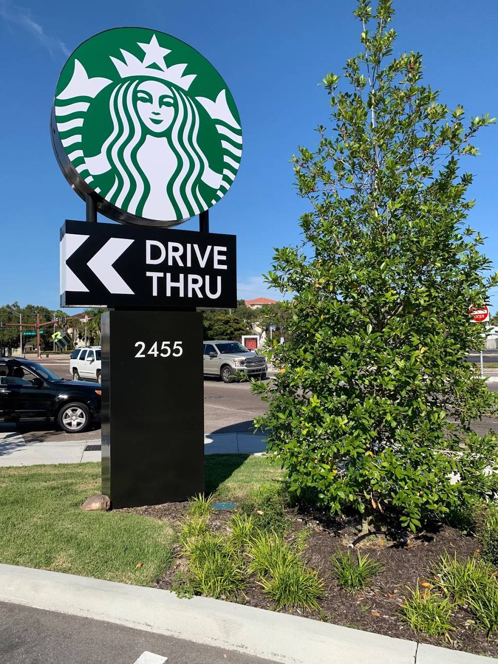 Starbucks | cafe | 2455 N Tamiami Trail, Sarasota, FL 34234, USA | 9413437764 OR +1 941-343-7764