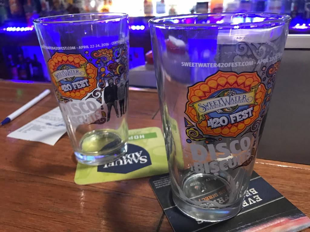 McAvoys | restaurant | 2531 Putty Hill Ave, Parkville, MD 21234, USA | 4108820500 OR +1 410-882-0500