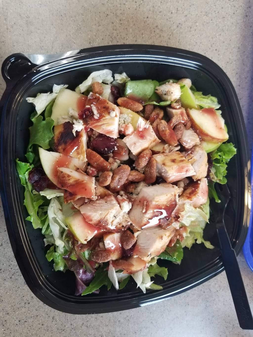 Wendys | restaurant | 2317 W Berry St, Fort Worth, TX 76110, USA | 8172104658 OR +1 817-210-4658