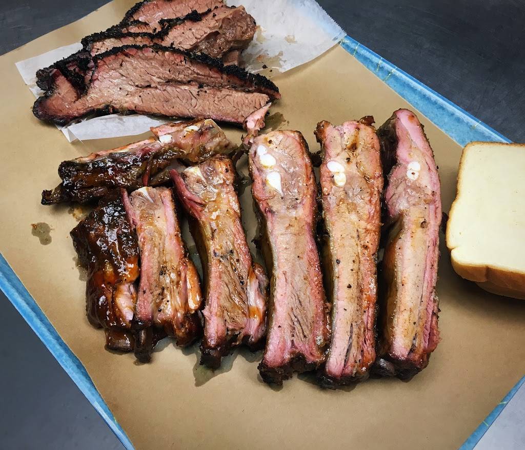 Rays Texas BBQ | restaurant | 6038 Santa Fe Ave, Huntington Park, CA 90255, USA | 3106896353 OR +1 310-689-6353