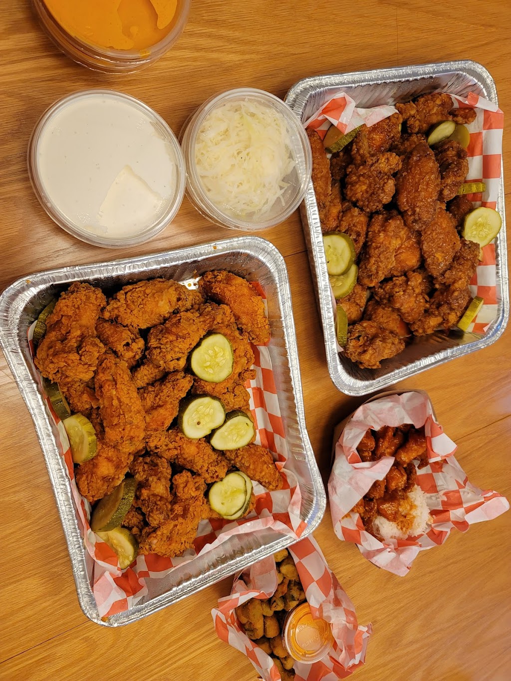 Hangry Joe’s Hot Chicken & Wings | restaurant | 7629 Linton Hall Rd, Gainesville, VA 20155, USA | 5712227584 OR +1 571-222-7584