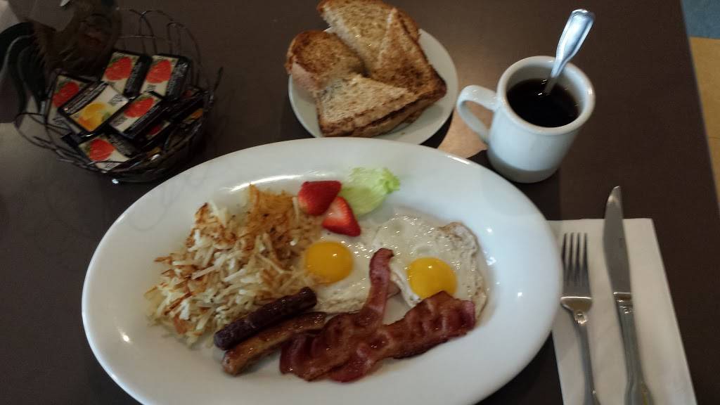 Wolfgangs on Brock | restaurant | 3100 Brock St N, Whitby, ON L1R 2Y3, Canada | 9054937733 OR +1 905-493-7733