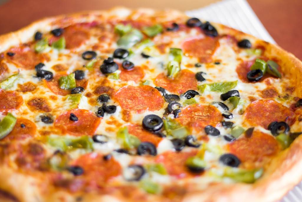 Jacks Hometown Pizza | restaurant | 245 W Saginaw Rd, Sanford, MI 48657, USA | 9896877713 OR +1 989-687-7713