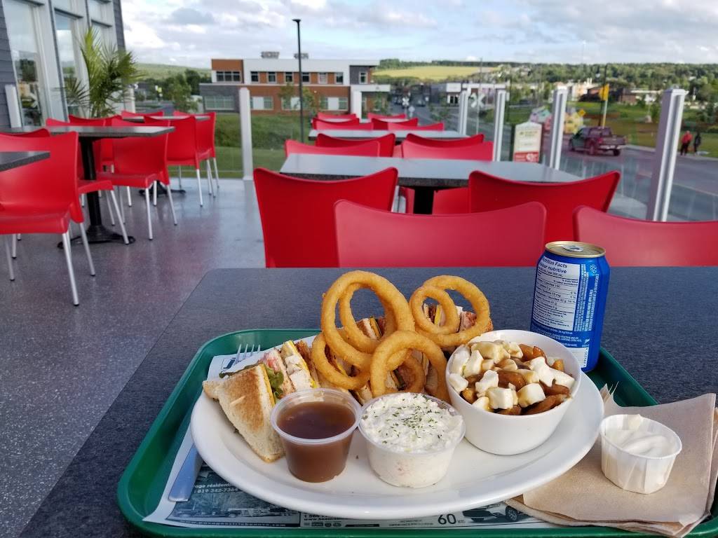 Poulet Frit Ideal | restaurant | 0G1, 5100 Rue Papineau, Lac-Mégantic, QC G6B 1Y8, Canada | 8195833222 OR +1 819-583-3222