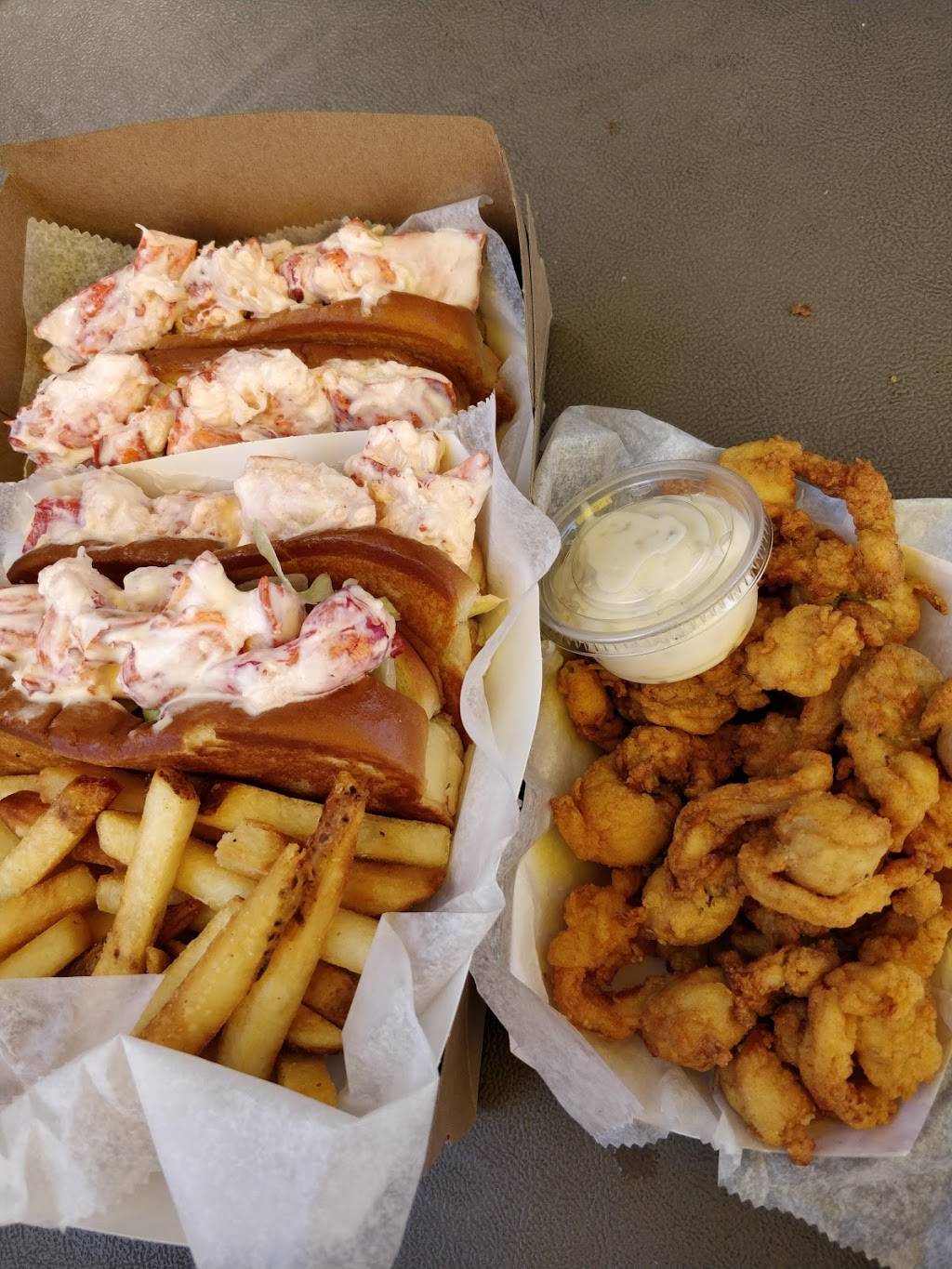 Eastons Beach Snack Bar | meal takeaway | 175 Memorial Blvd, Newport, RI 02840, USA | 4018551910 OR +1 401-855-1910