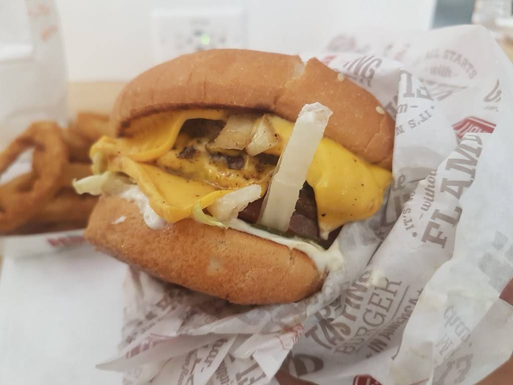 The Habit Burger Grill | restaurant | 201 World Way, Los Angeles, CA 90045, USA | 3104336459 OR +1 310-433-6459