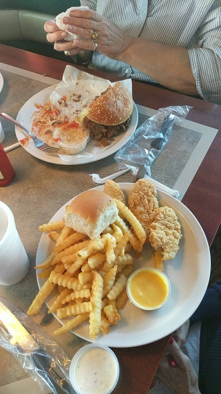 Clock Restaurant Boiling Spgs | restaurant | 3597 Boiling Springs Rd, Boiling Springs, SC 29316, USA | 8648140033 OR +1 864-814-0033