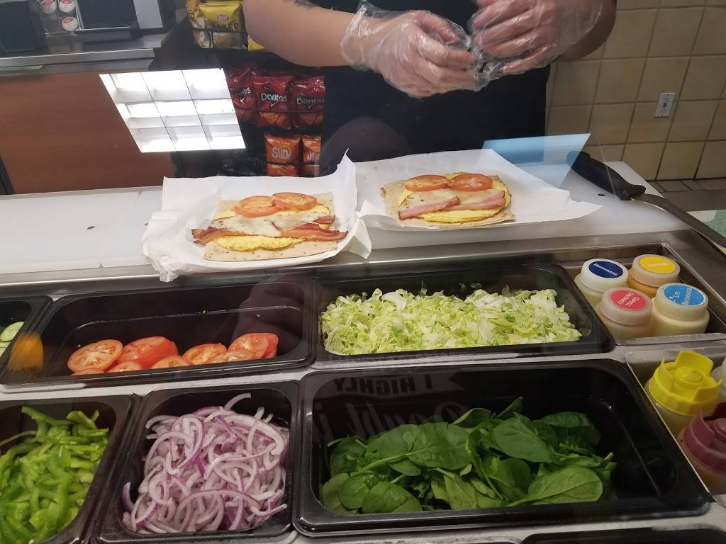 Subway | meal takeaway | 5546 Camino Al Norte Suite 7, North Las Vegas, NV 89031, USA | 7026579425 OR +1 702-657-9425