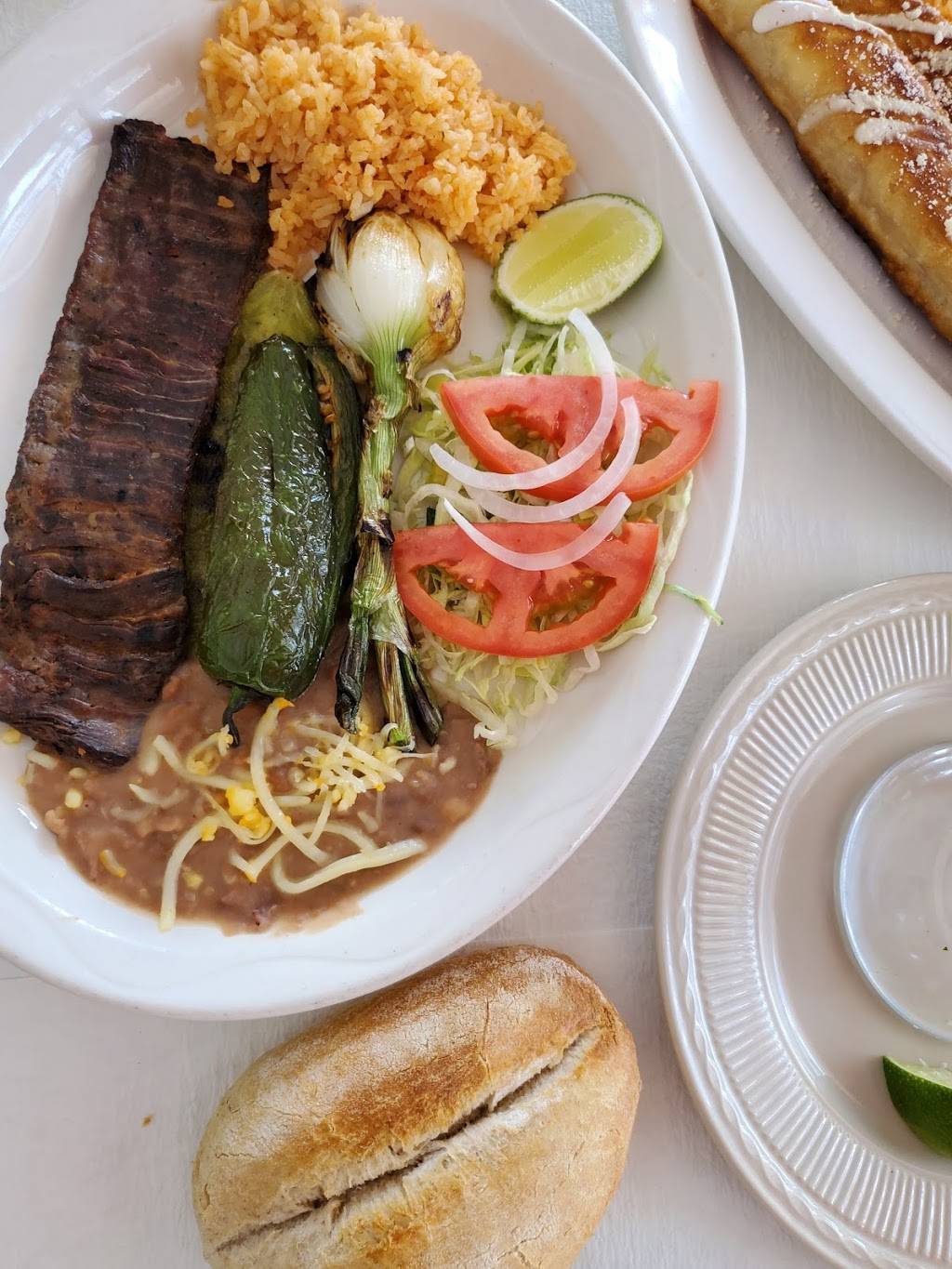 Restaurant Tarascos | restaurant | 6257 Hohman Ave, Hammond, IN 46324, USA | 2198520282 OR +1 219-852-0282