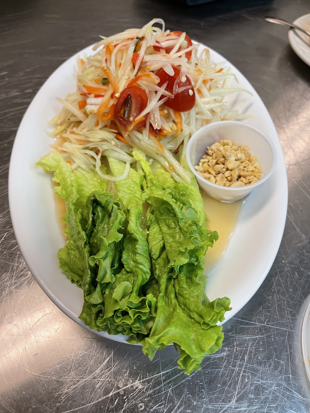 Asian Cravings | restaurant | 750 Darrow Rd, Akron, OH 44305, USA | 2343129296 OR +1 234-312-9296