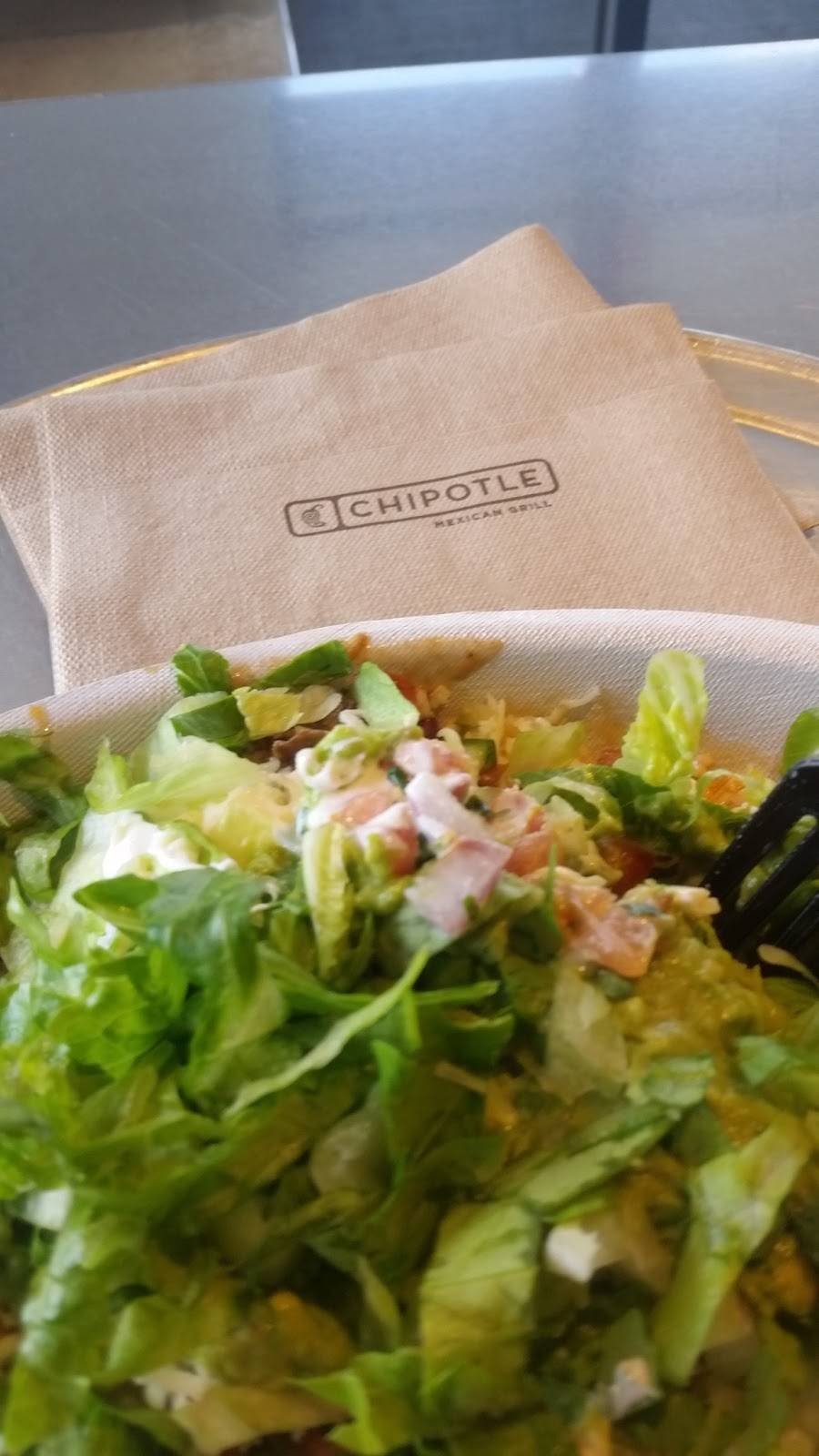 Chipotle Mexican Grill | restaurant | 781 E Dundee Rd, Palatine, IL 60074, USA | 8479344541 OR +1 847-934-4541
