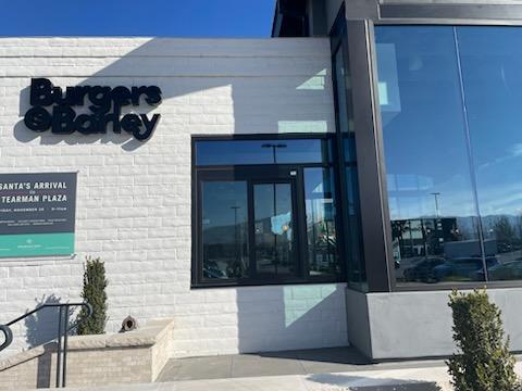 Burgers & Barley | restaurant | 13299 Teal Rdg Wy Ste PD-J2, Riverton, UT 84096, USA | 3852373225 OR +1 385-237-3225