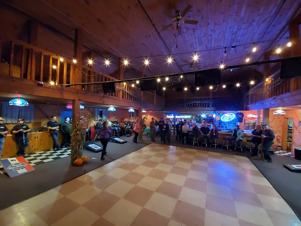 Skips | restaurant | 288 Narragansett Trail, Buxton, ME 04093, USA | 2079299985 OR +1 207-929-9985