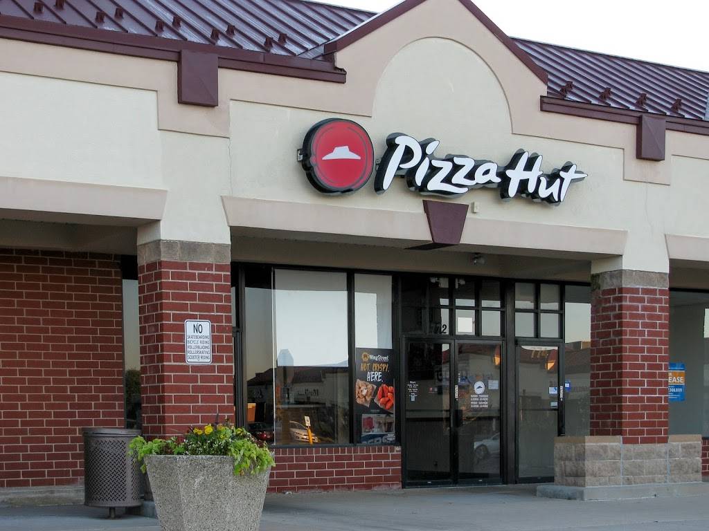 Pizza Hut | restaurant | 772 W Army Trail Rd B1, Carol Stream, IL 60188, USA | 6308377757 OR +1 630-837-7757
