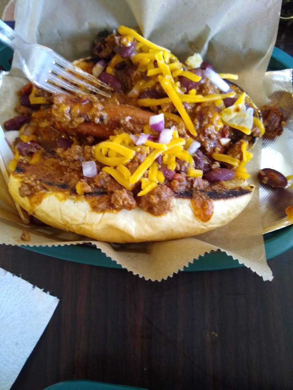 Isaacs World Famous Burgers | restaurant | 7801 N Nebraska Ave, Tampa, FL 33604, USA | 8132320035 OR +1 813-232-0035