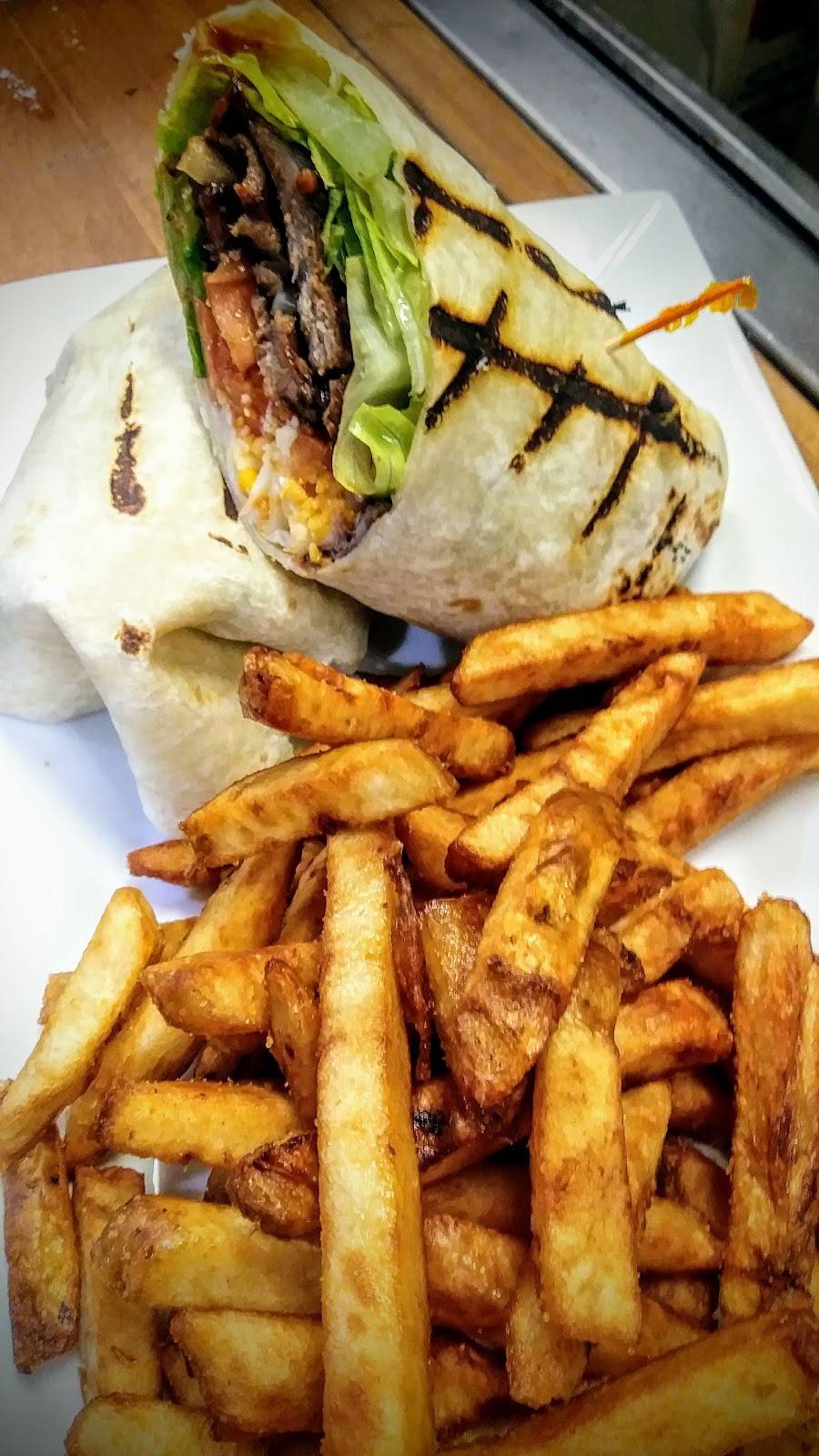 Roxbury Pub & Grill | restaurant | 1165 Oxford St E, London, ON N5Y 3L7, Canada | 5199510665 OR +1 519-951-0665