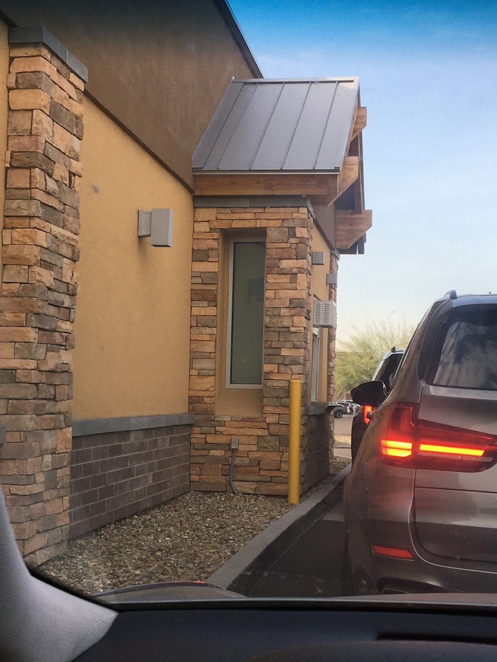 Starbucks | cafe | 6124 S 35th Ave, Phoenix, AZ 85041, USA | 6026540301 OR +1 602-654-0301