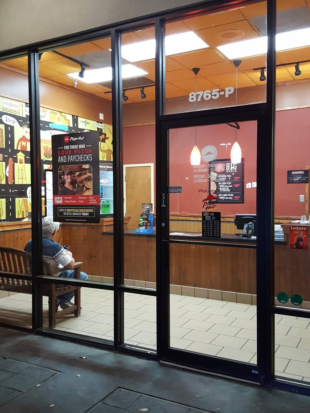 Pizza Hut | restaurant | 8765 Spring Cypress Rd #P, Spring, TX 77379, USA | 2813768019 OR +1 281-376-8019