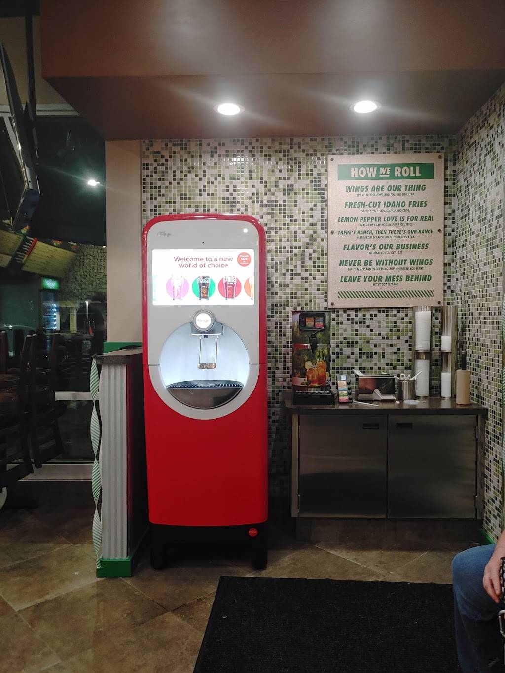 Wingstop | restaurant | 848 Summit St, Elgin, IL 60120, USA | 2243479241 OR +1 224-347-9241