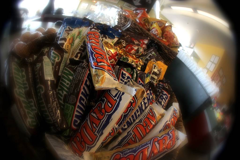 The Flight Grill | restaurant | 6000 E Valencia Rd, Tucson, AZ 85756, USA | 5206184848 OR +1 520-618-4848