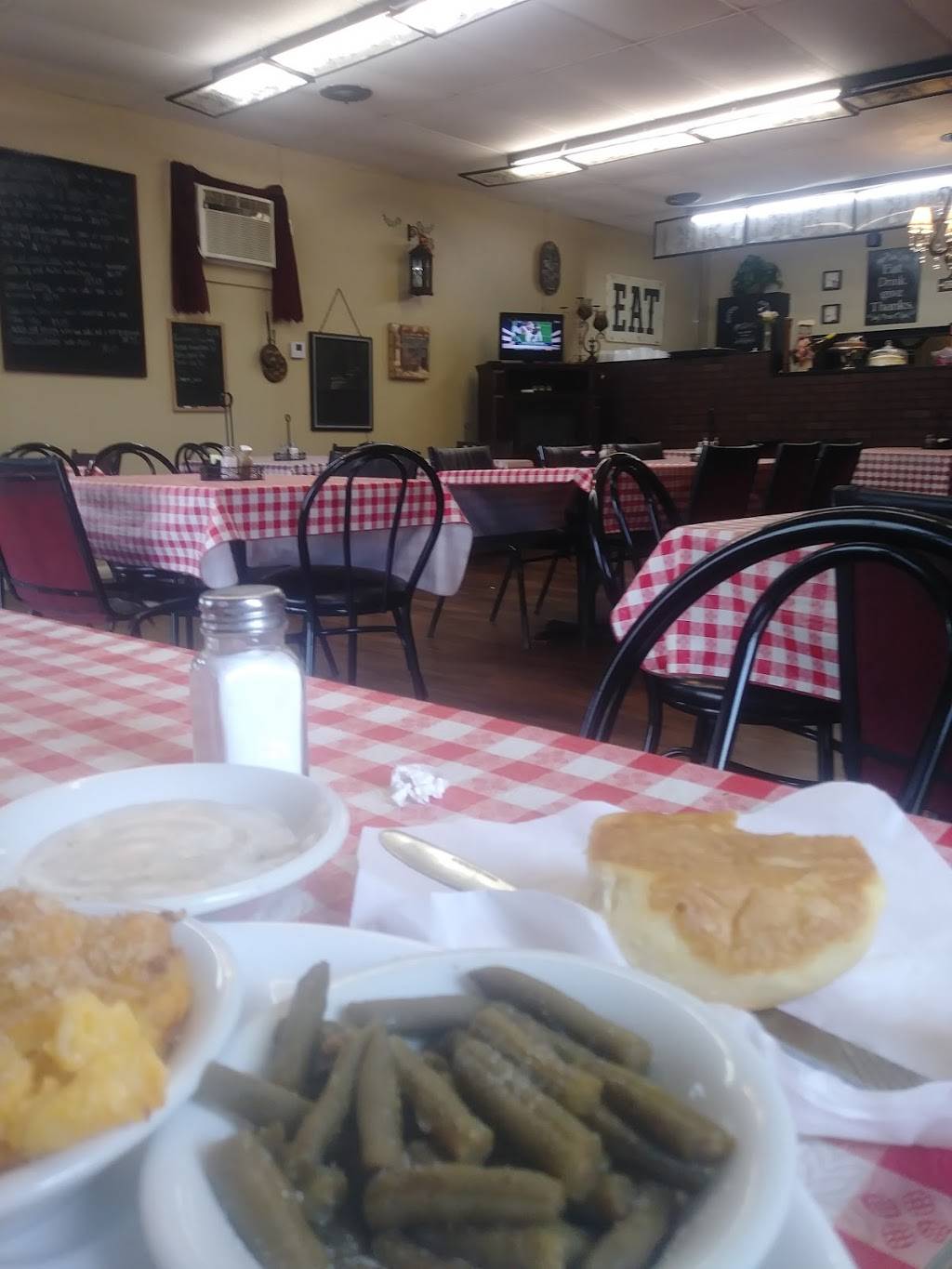 Kimberlys | restaurant | 200 N Lockard St, Blytheville, AR 72315, USA | 8708246630 OR +1 870-824-6630