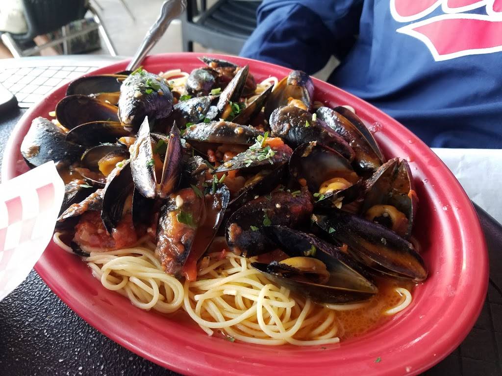 Micelis Restaurant | restaurant | 3930 Pine Island Rd, Matlacha, FL 33993, USA | 2392828233 OR +1 239-282-8233