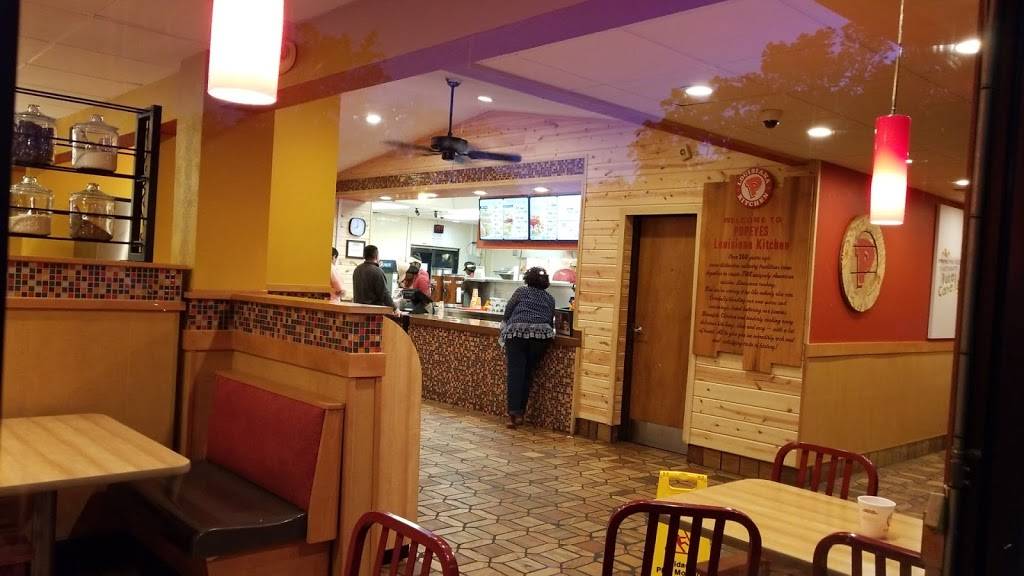 Popeyes Louisiana Kitchen | restaurant | 1412 N Main St, Gainesville, FL 32601, USA | 3523771733 OR +1 352-377-1733