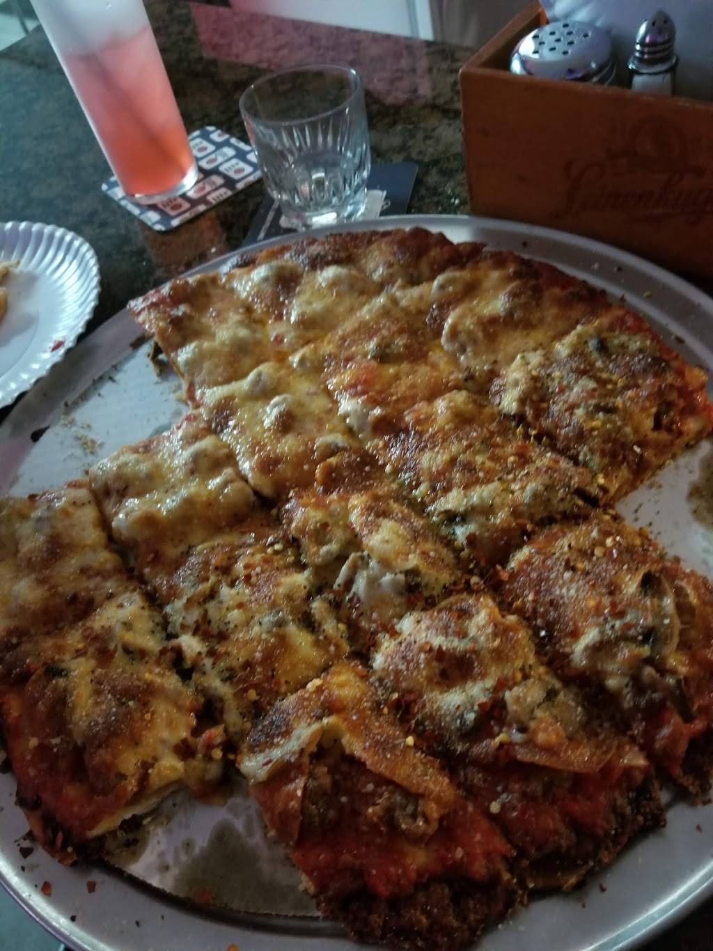 Franks Pizza House | restaurant | 14331 Western Ave, Blue Island, IL 60406, USA | 7083891143 OR +1 708-389-1143