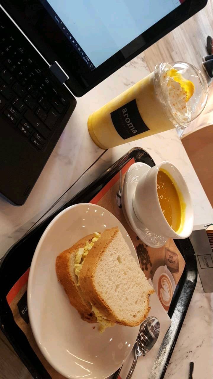 Aroma Espresso Bar Oshawa Centre | restaurant | 419 King St W, Oshawa, ON L1J 2K5, Canada | 9052405565 OR +1 905-240-5565