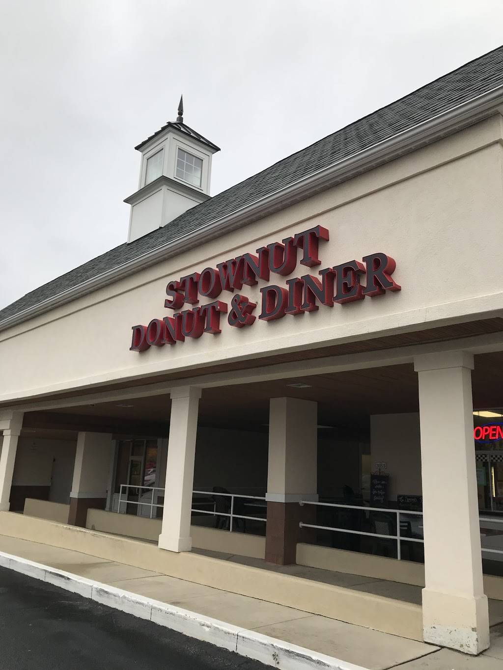Stownut Donut & Diner | bakery | 3055 Graham Rd, Stow, OH 44224, USA | 3306761300 OR +1 330-676-1300