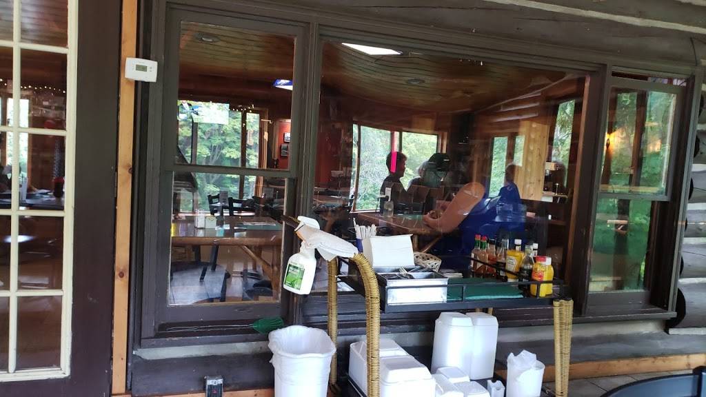 Indian Falls Log Cabin | restaurant | 1227 Gilmore Rd, Corfu, NY 14036, USA | 5857628422 OR +1 585-762-8422