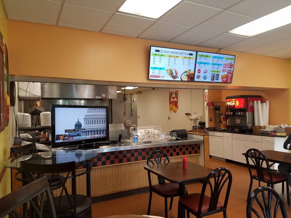 Sams Greek Cafe | cafe | 16504 Fort Campbell Blvd, Oak Grove, KY 42262, USA | 2706406424 OR +1 270-640-6424