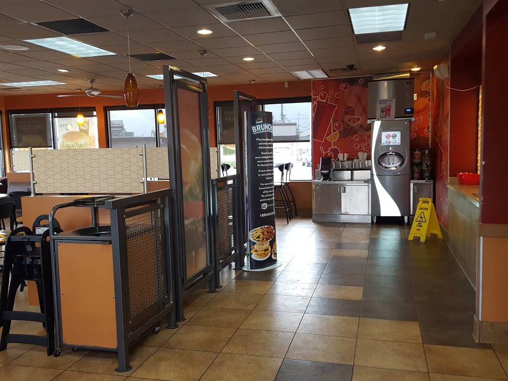 Jack in the Box | restaurant | 101 N Saginaw Blvd, Saginaw, TX 76179, USA | 8178471984 OR +1 817-847-1984