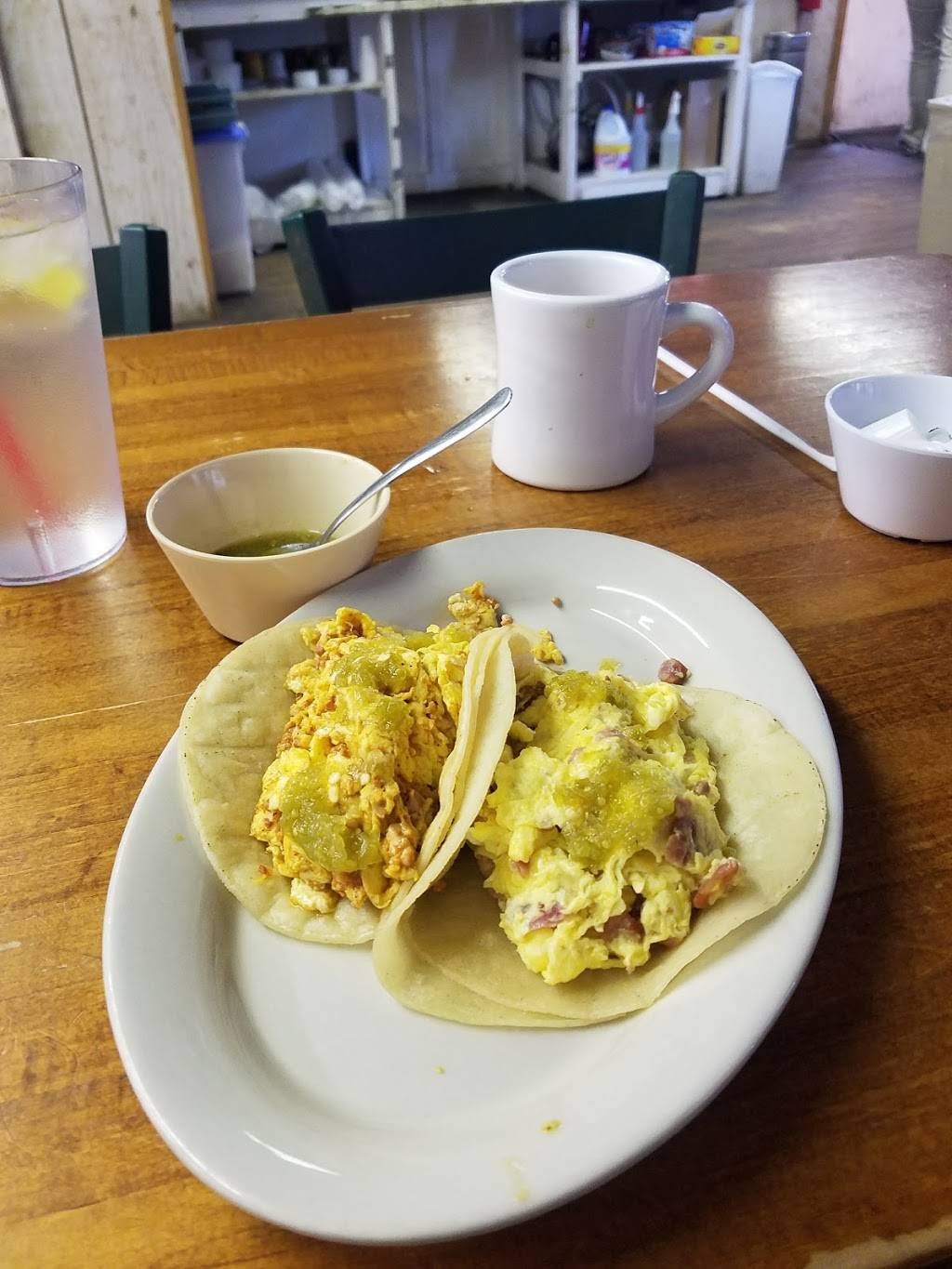 El Jacalito | restaurant | 1207 Cedar St, Bandera, TX 78063, USA | 8304603853 OR +1 830-460-3853