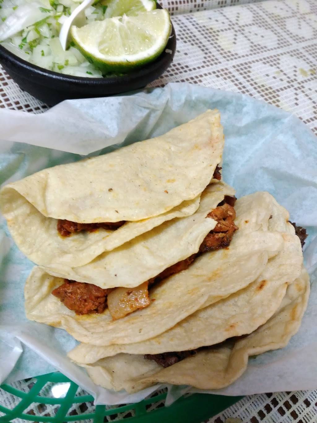 Hugos | restaurant | 1817 S Edgefield Ave, Dallas, TX 75224, USA | 2149433616 OR +1 214-943-3616