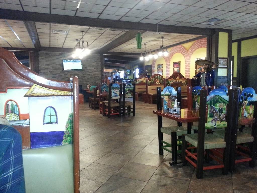 Old Mexico Cantina and Grill | restaurant | 901 Egg Harbor Rd, Sturgeon Bay, WI 54235, USA | 9208181500 OR +1 920-818-1500