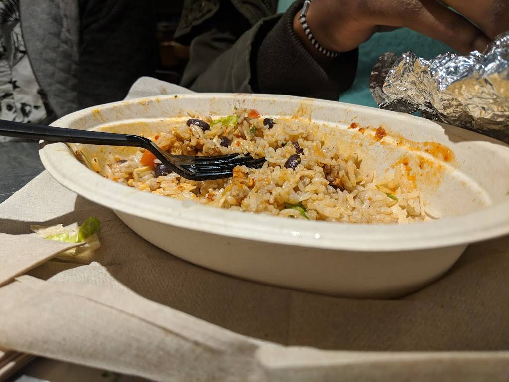 Chipotle Mexican Grill | restaurant | 2201 E Semoran Blvd, Apopka, FL 32703, USA | 4078141207 OR +1 407-814-1207