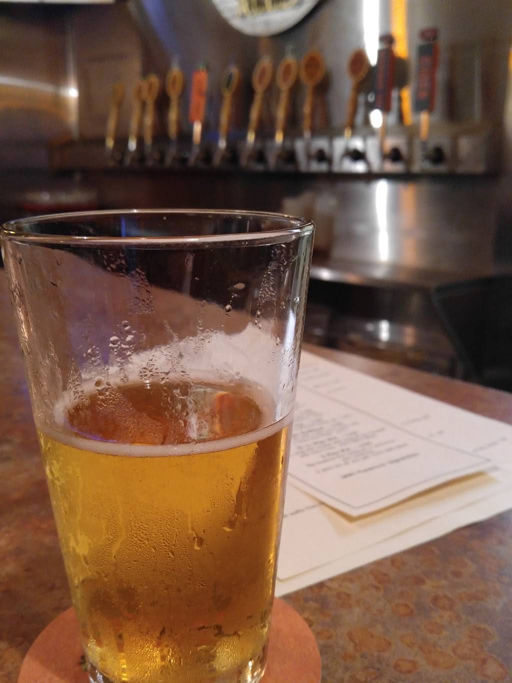 Big E Ales | restaurant | 5030 208th St SW A, Lynnwood, WA 98036, USA | 4256727051 OR +1 425-672-7051