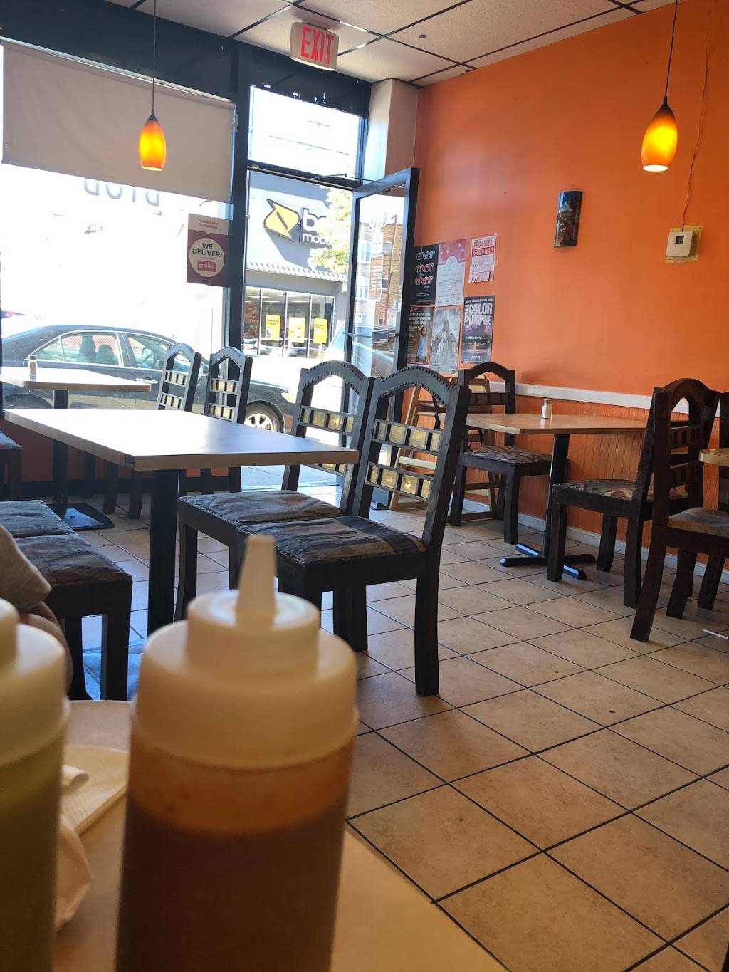 Huaraches Dona Chio | restaurant | 3119 W Lawrence Ave, Chicago, IL 60625, USA | 7733535000 OR +1 773-353-5000