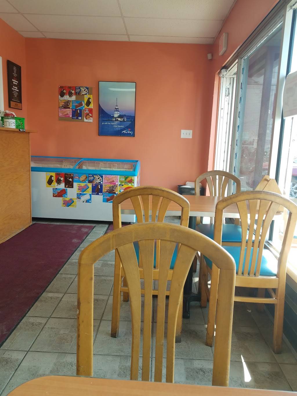 Family Pizza | restaurant | 1415 North Ave, Bridgeport, CT 06604, USA | 2033355000 OR +1 203-335-5000