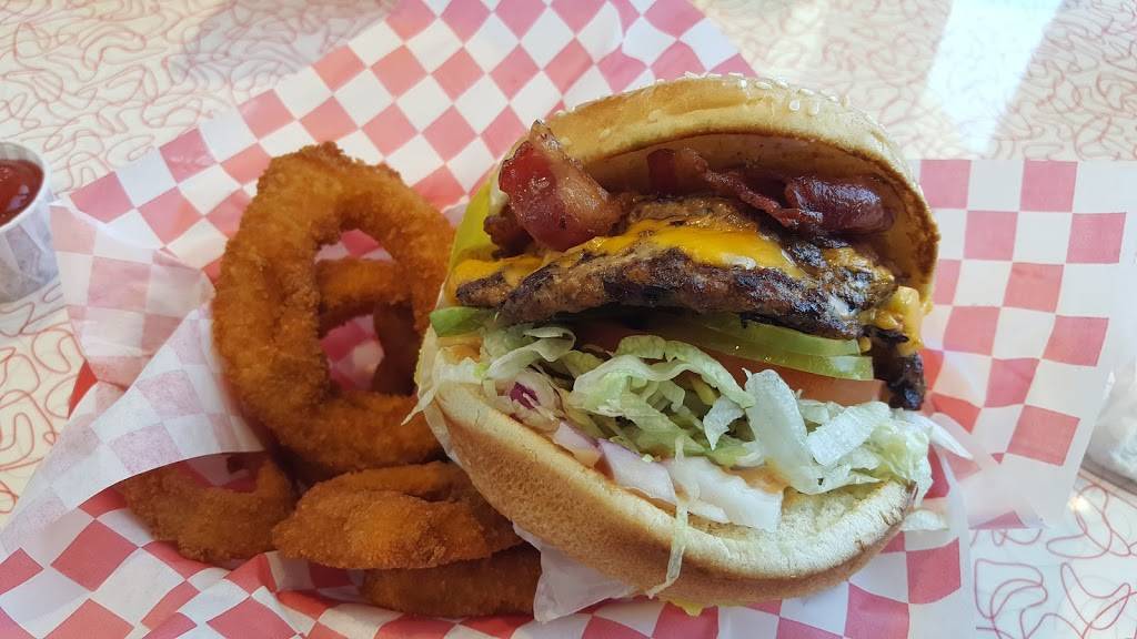 Triangle Drive-In | restaurant | 1330 E Tulare Ave, Tulare, CA 93274, USA | 5595710779 OR +1 559-571-0779