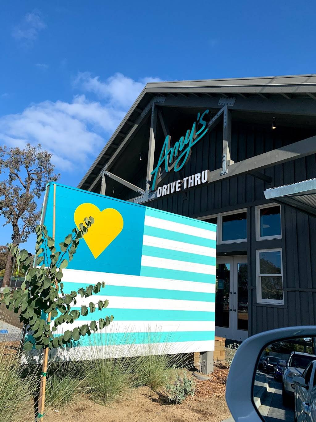 Amy’s Drive Thru | restaurant | 5839 Paradise Dr, Corte Madera, CA 94925, USA | 4157376055 OR +1 415-737-6055