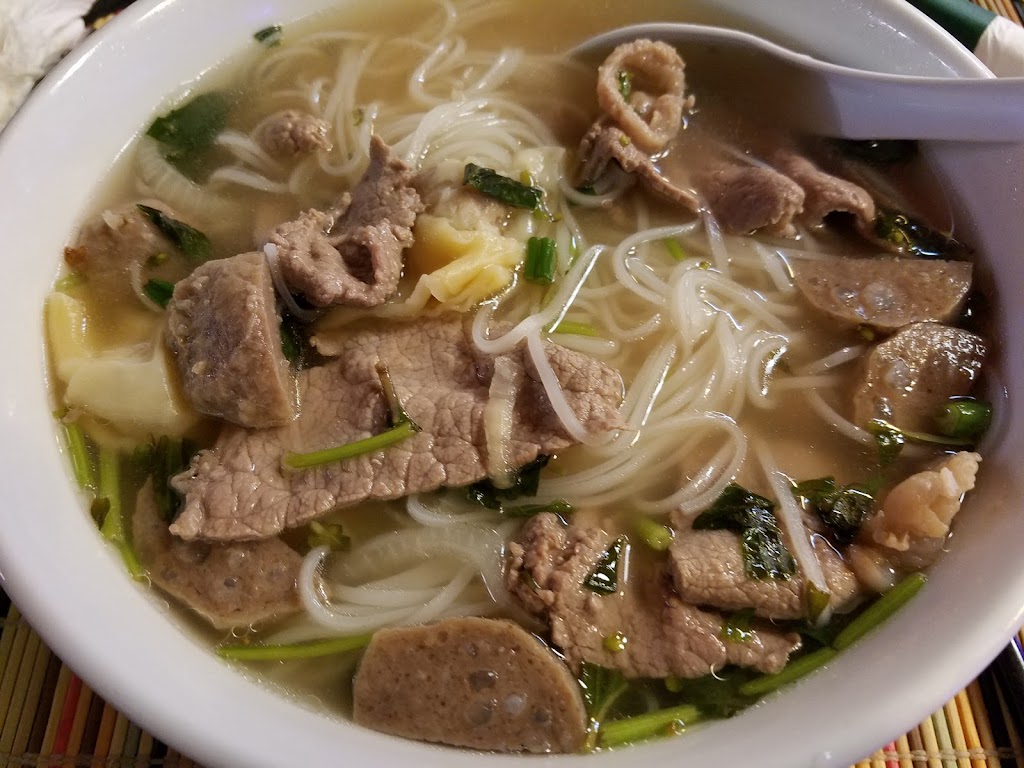 Saigon Pho Bistro | restaurant | 1935 A1A S, St. Augustine, FL 32080, USA | 9044619190 OR +1 904-461-9190