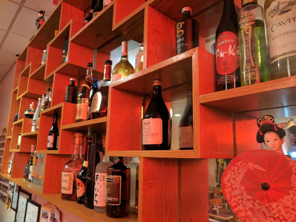 Komaqi | restaurant | 1921, 121 S Mountain Blvd, Mountain Top, PA 18707, USA | 5704742222 OR +1 570-474-2222