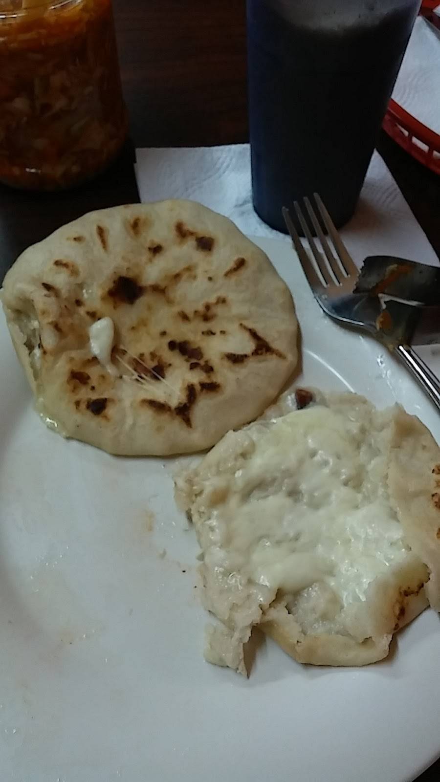 La Antorcha Restaurante y Pupusería | restaurant | 5303 S Main St, Los Angeles, CA 90037, USA | 3232312460 OR +1 323-231-2460