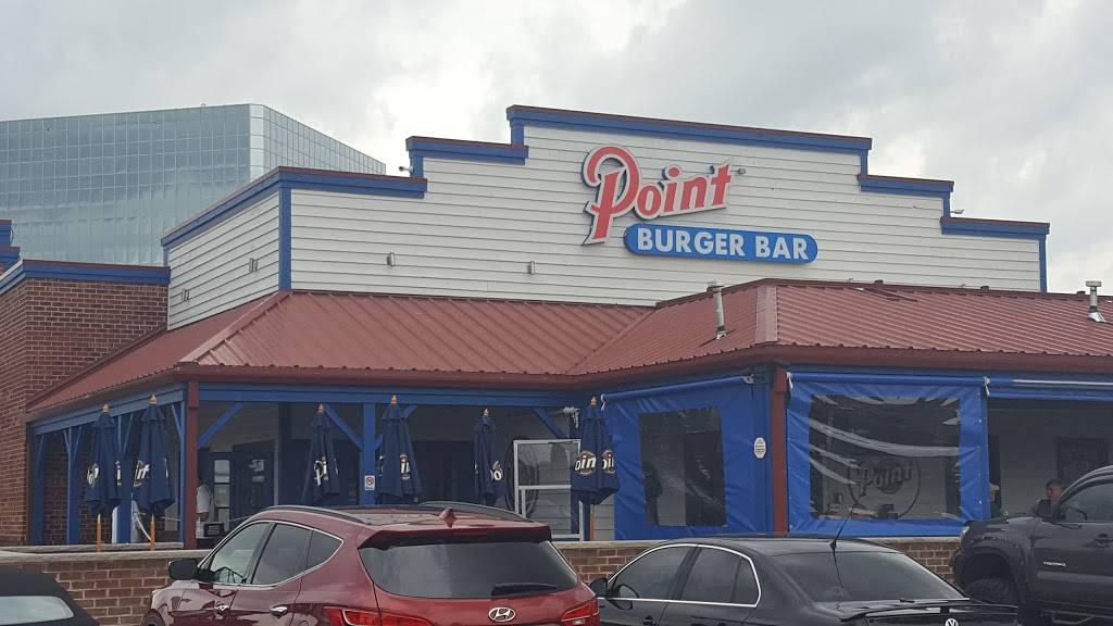 Point Burger Bar Milwaukee | restaurant | 10950 Good Hope Rd, Milwaukee, WI 53224, USA | 4147972970 OR +1 414-797-2970