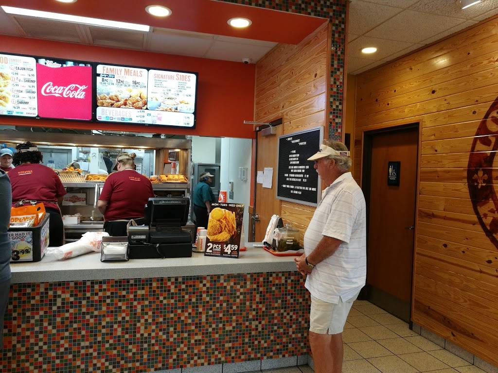 Popeyes Louisiana Kitchen | restaurant | 2416 N Salisbury Blvd, Salisbury, MD 21801, USA | 4105469963 OR +1 410-546-9963